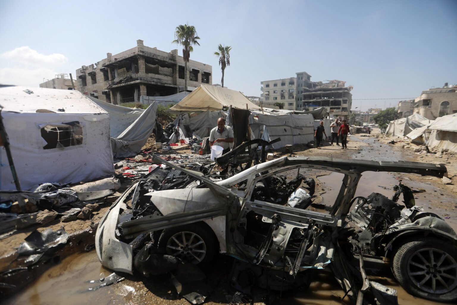 مقتل 12 فلسطينياً بينهم أطفال في هجمات إسرائيلية بغزة