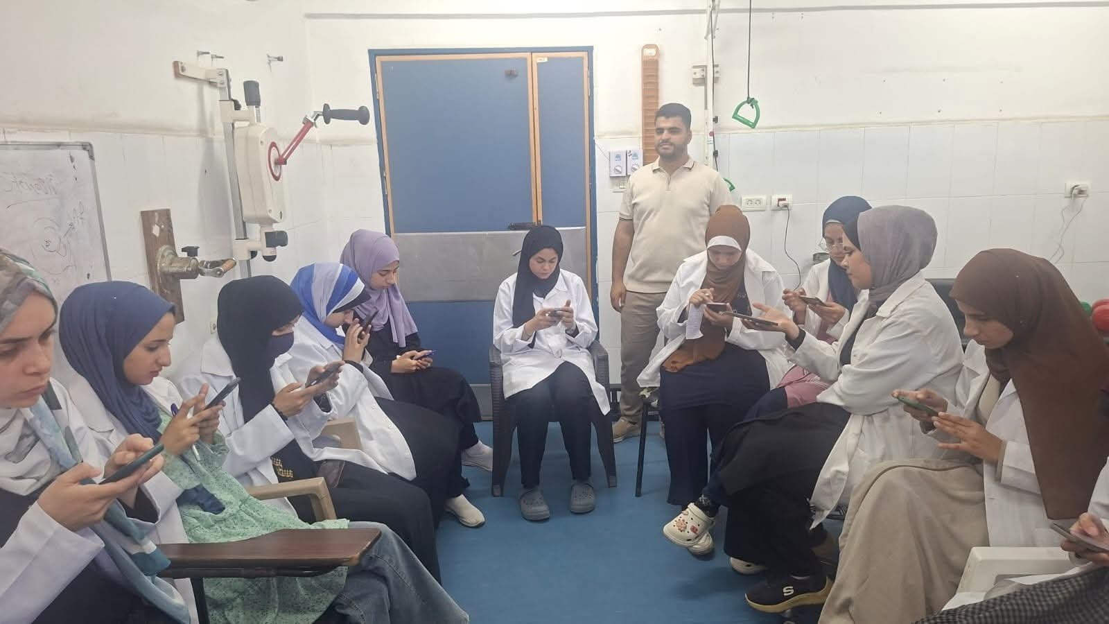 وزارة الصحة تطلق التجربة الأولية لمنظومة الامتحانات المحوسبة